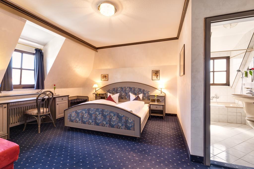 Hotel Promenade Хершинг-ам-Аммерзе Экстерьер фото